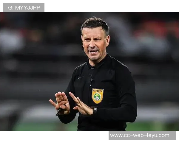 克拉滕伯格回应约克雷斯争议称裁判不会偏袒需适应英超节奏 克拉滕伯格回应约克雷斯争议称裁判不会偏袒需适应英超节奏