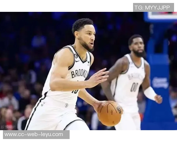 西蒙斯强调高强度防守是绿军标准努力融入球队防守体系 西蒙斯强调高强度防守是绿军标准努力融入球队防守体系