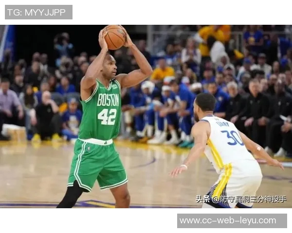 小佩顿赞霍福德攻防兼备速度惊人是球队重要补充 小佩顿赞霍福德攻防兼备速度惊人是球队重要补充