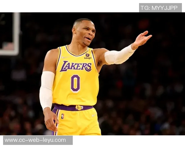 卢指导谈球员融入期待保持本色不改变打法的理念与实践 卢指导谈球员融入期待保持本色不改变打法的理念与实践