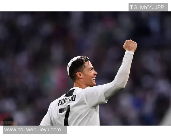 C罗昔日尤文队友工地打拼走红25岁因伤退役成励志典范 C罗昔日尤文队友工地打拼走红25岁因伤退役成励志典范