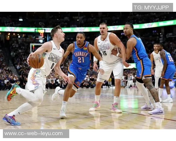 文班约基奇季后赛前瞻:在泥泞中锻造钢铁意志与胜利之路